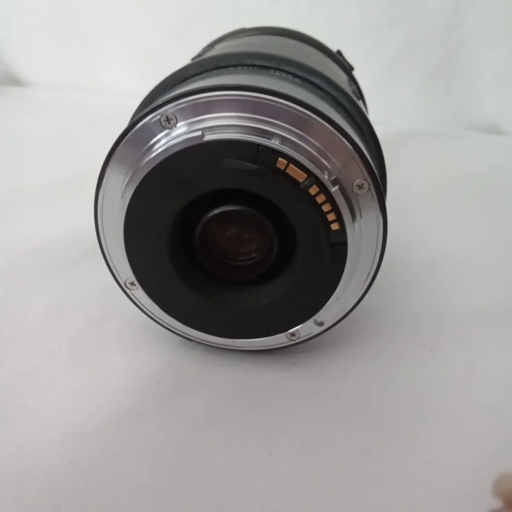 Tamron AF Aspherical 28-200mm f3.8-5.6 Lens for Canon EF with Tiffen 72mm Filter